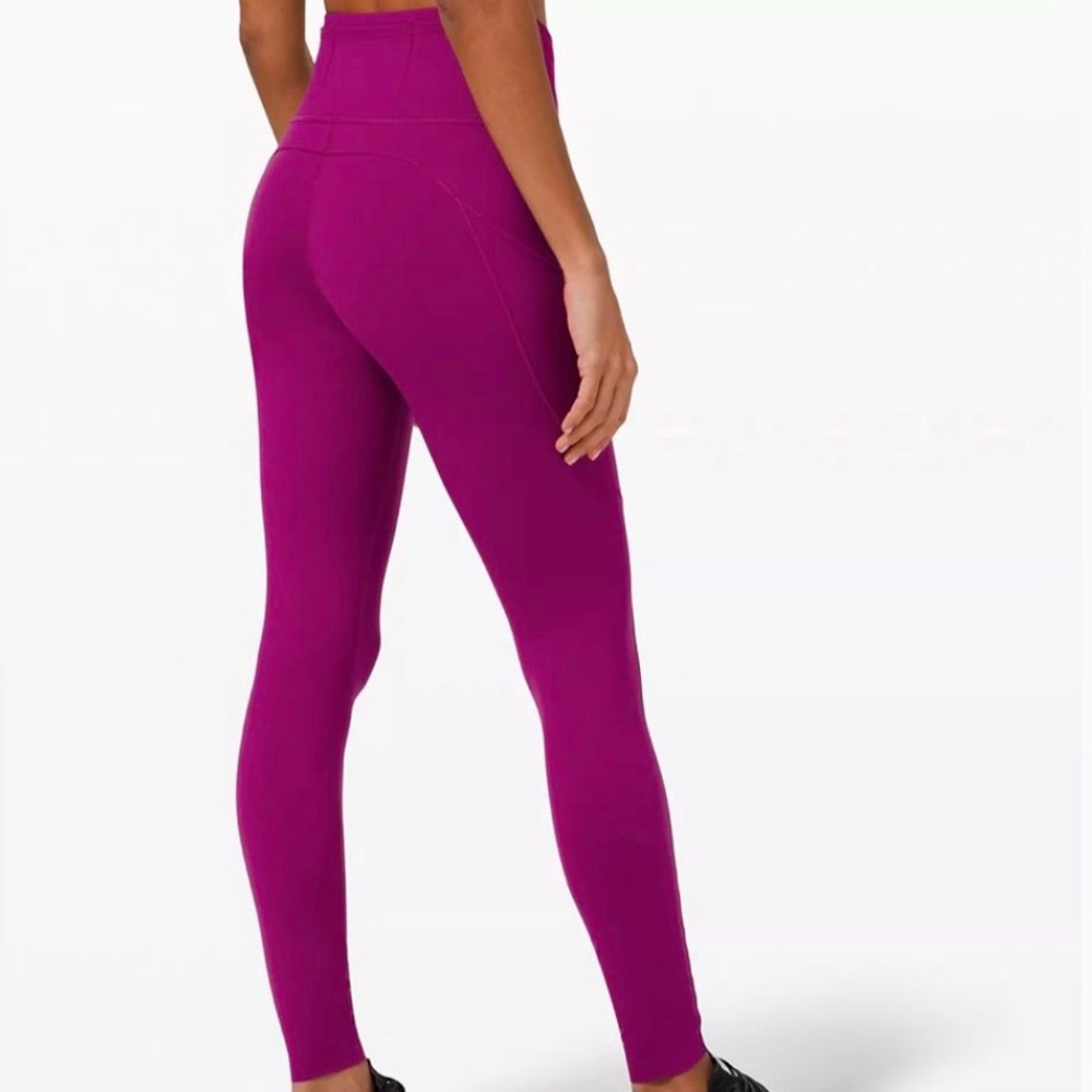 Lululemon Chase the Chill SHR Tight 28”